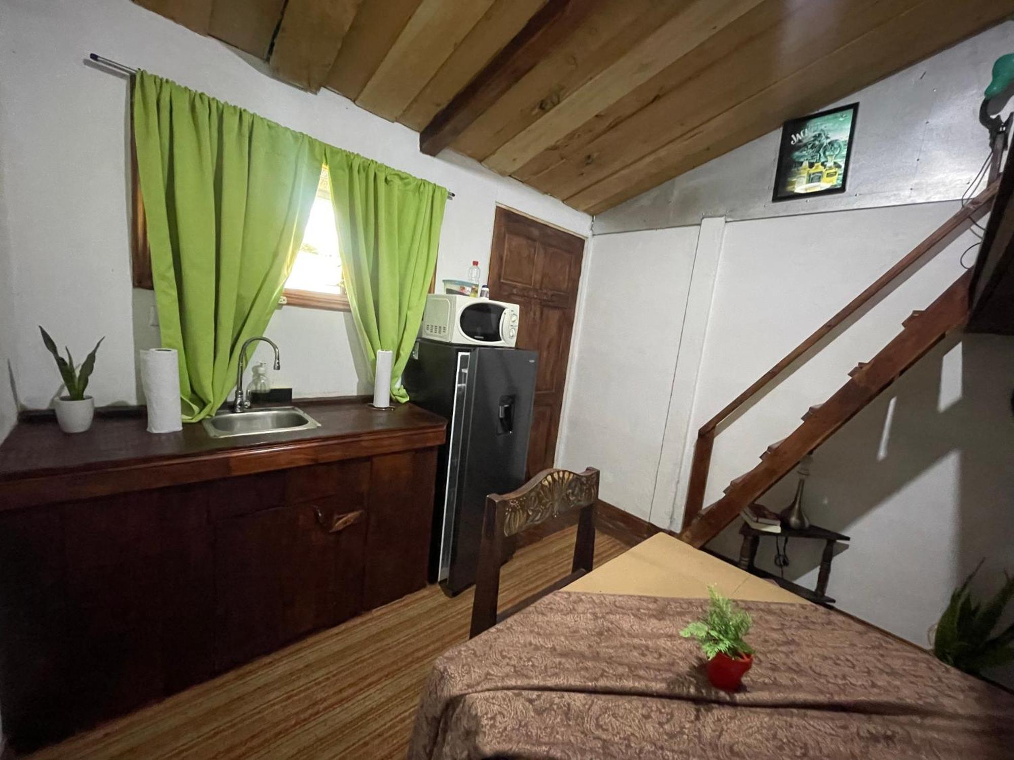 Poas Volcano Rooms Fraijanes Экстерьер фото